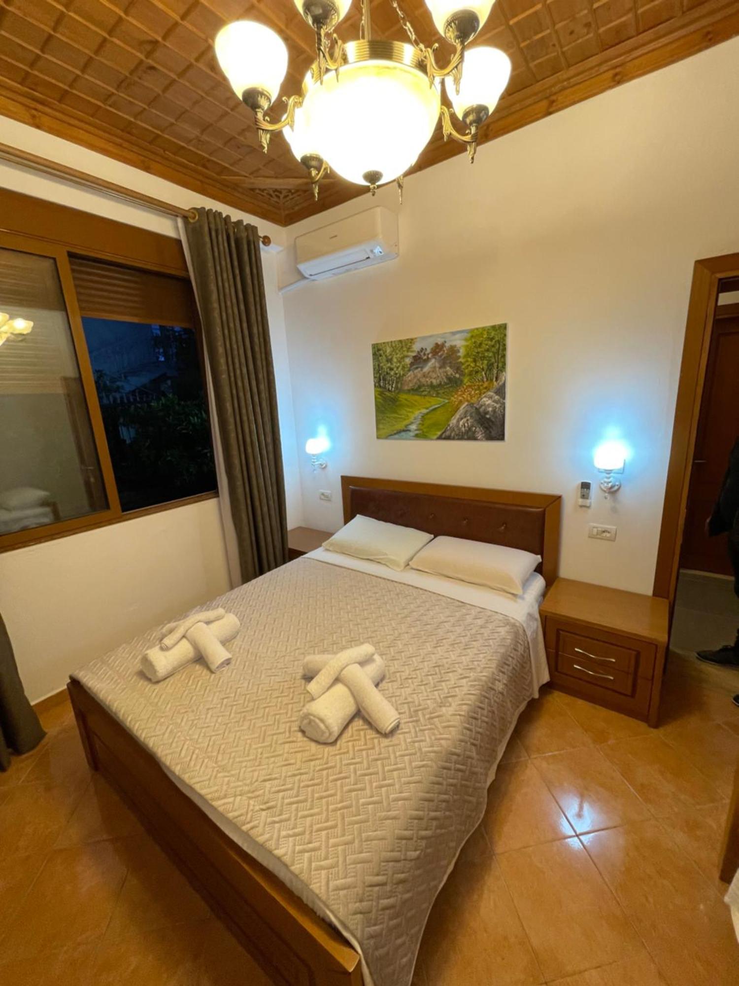Vila At Berat Exterior photo