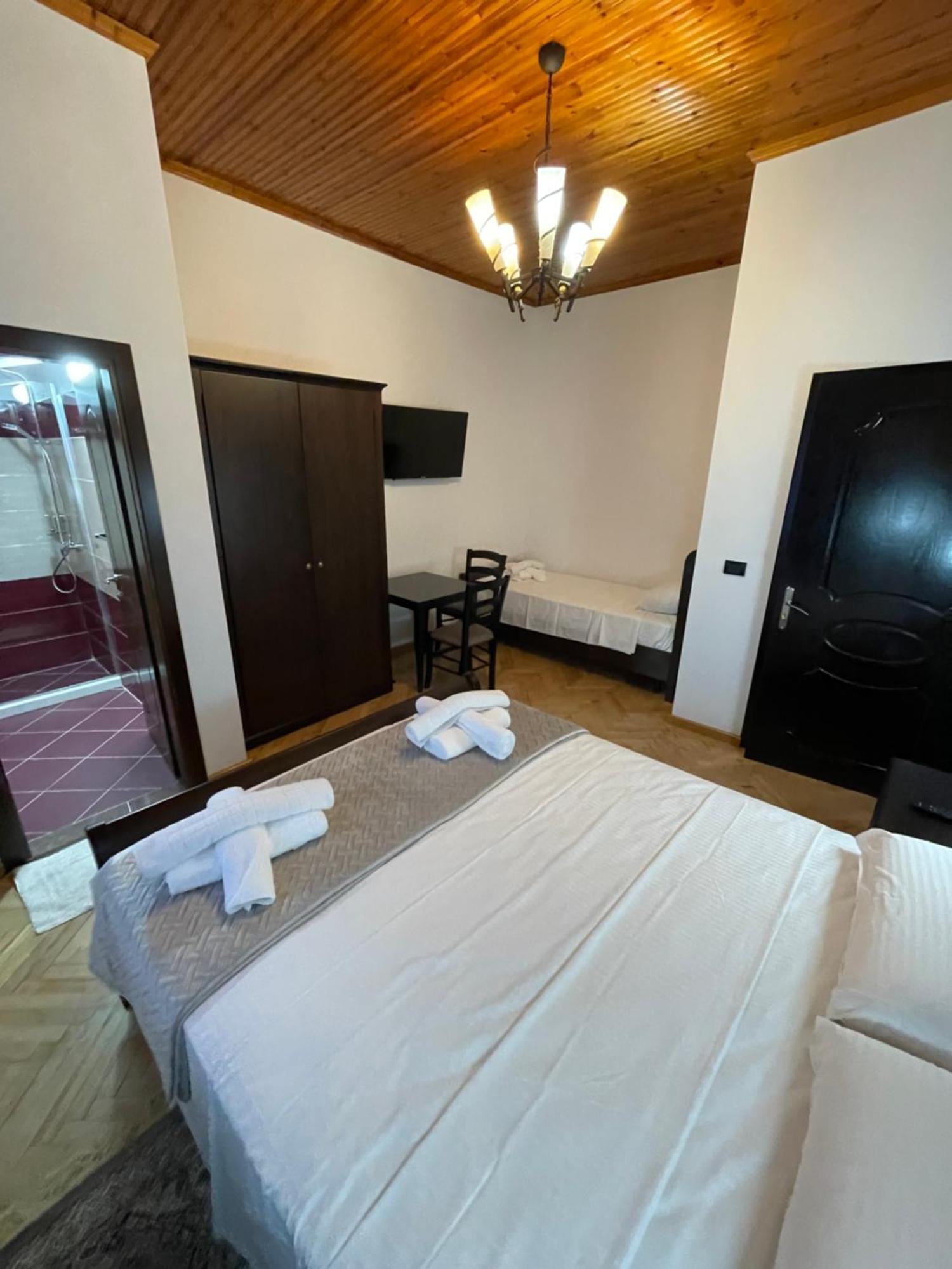 Vila At Berat Exterior photo