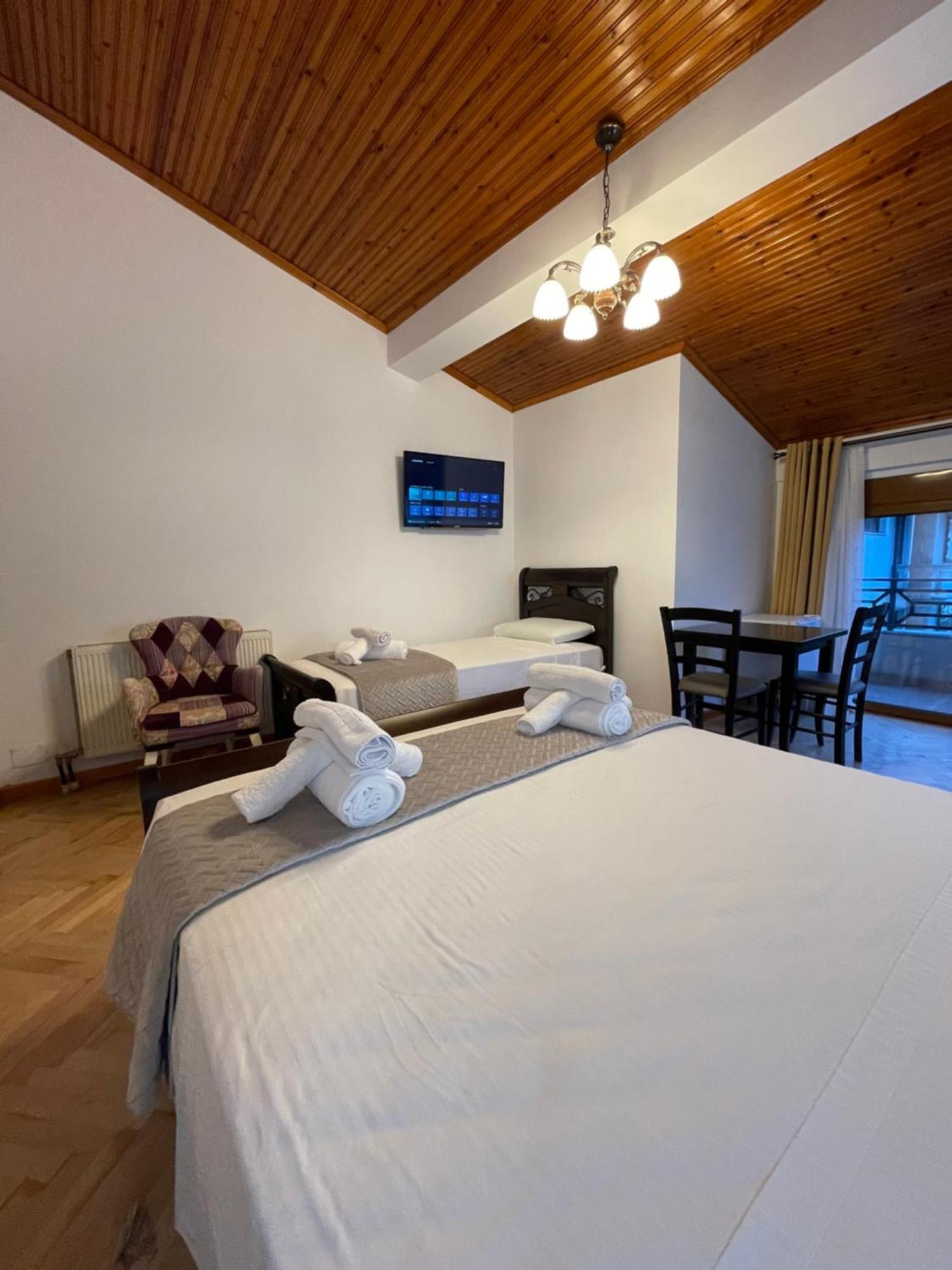 Vila At Berat Exterior photo